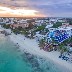 4* מלון The Carmen - Ocean Front (adults Only)